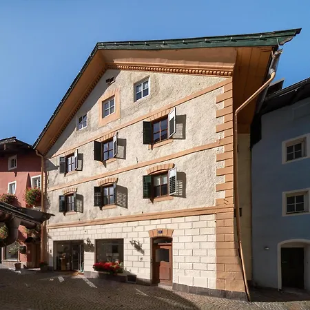 Resi's Stadthaus Apartment Kitzbuhel