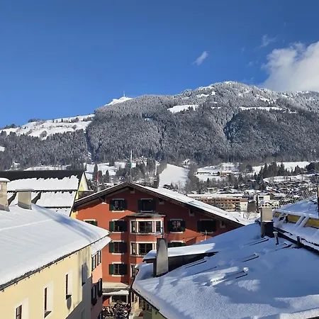 Resi's Stadthaus Appartement